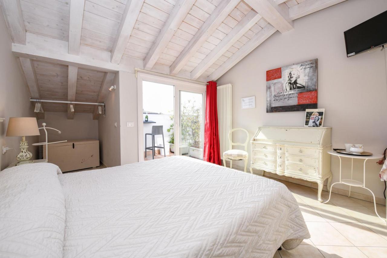 Le Reve - Lake View Rooms Sirmione Esterno foto