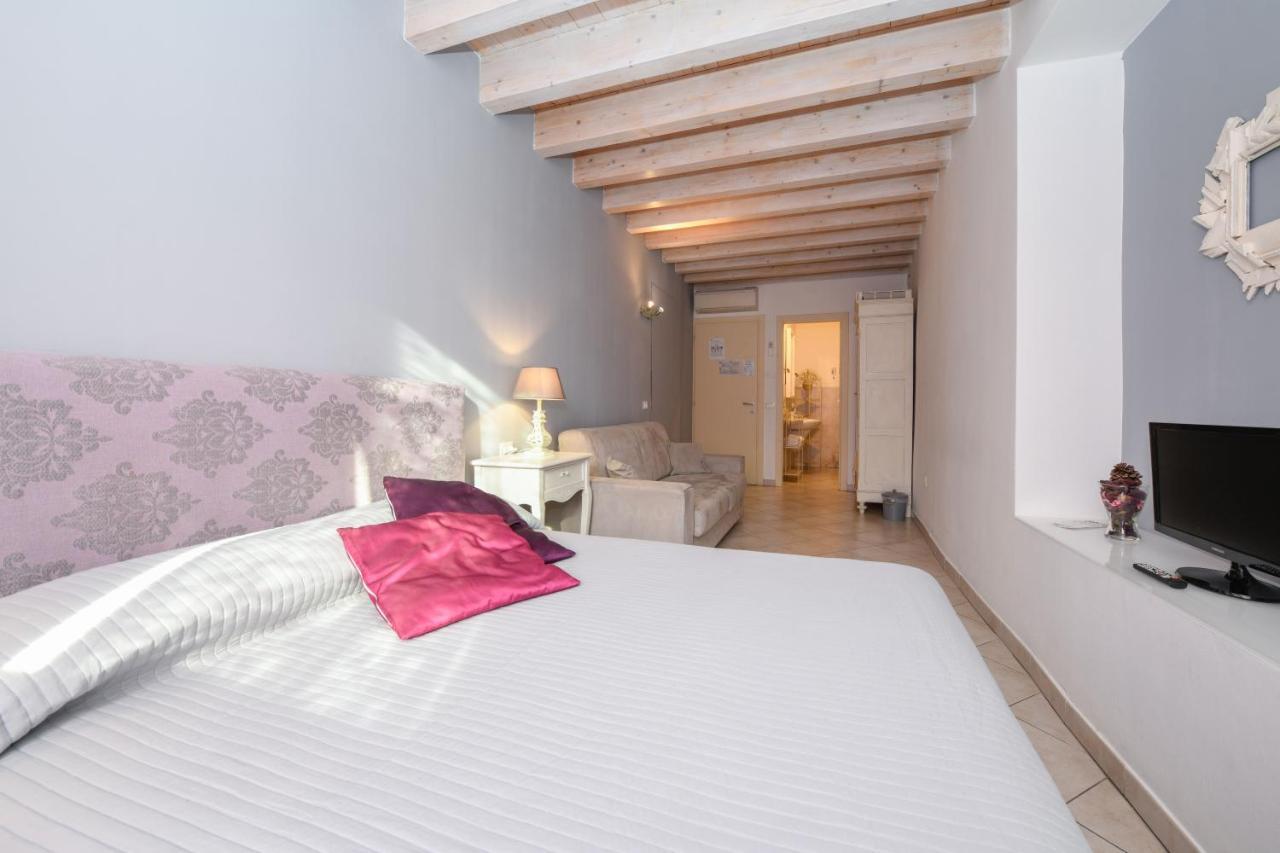 Le Reve - Lake View Rooms Sirmione Esterno foto