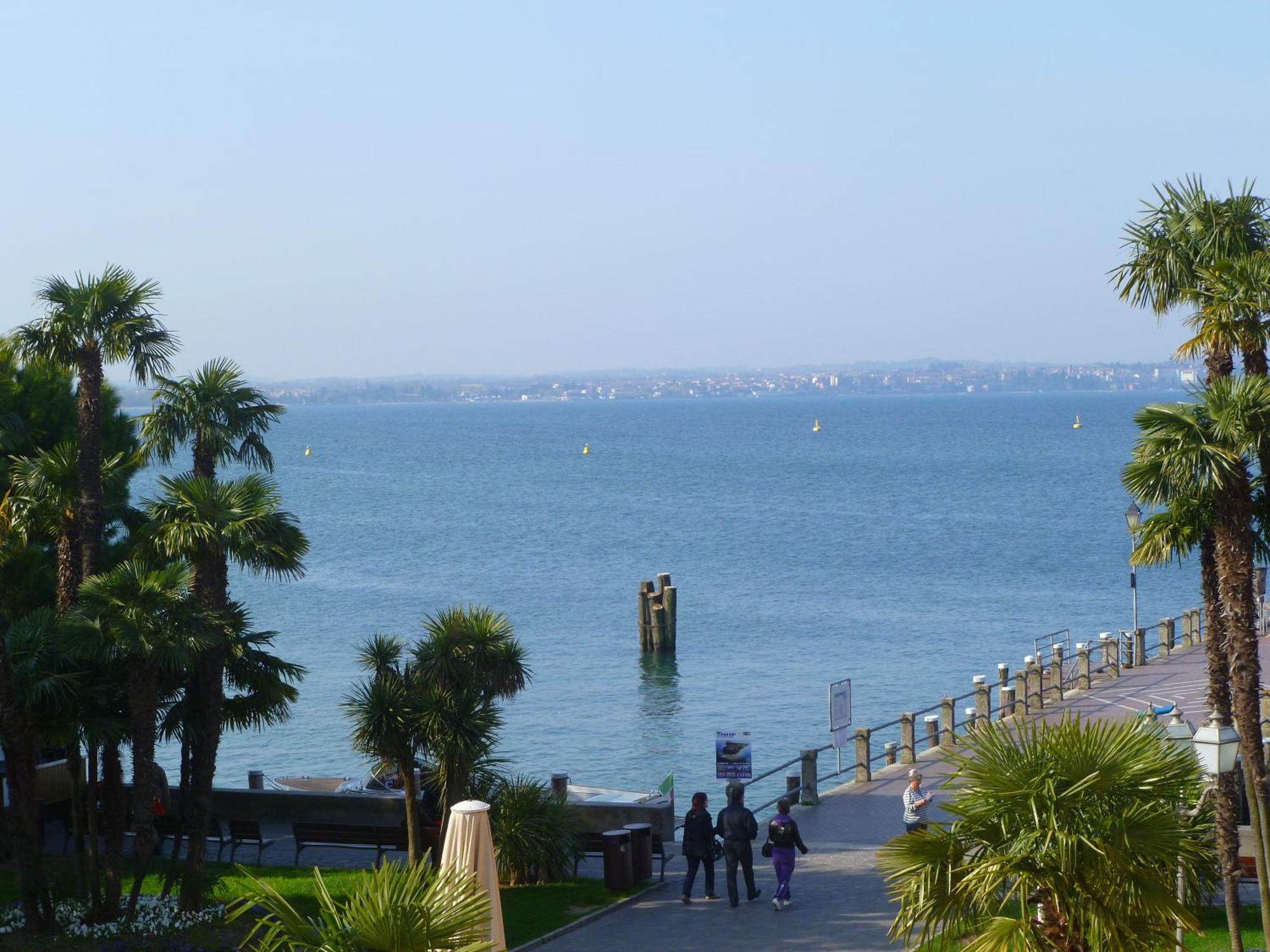 Le Reve - Lake View Rooms Sirmione Esterno foto