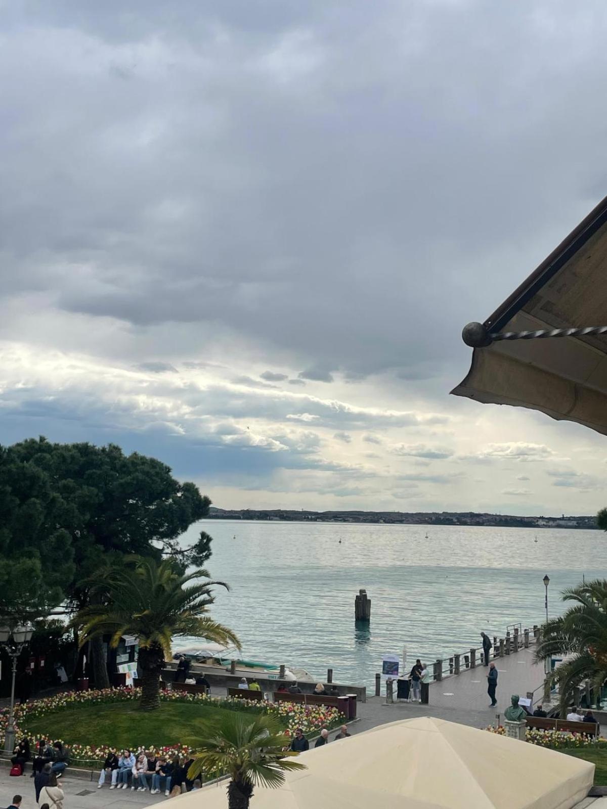 Le Reve - Lake View Rooms Sirmione Esterno foto